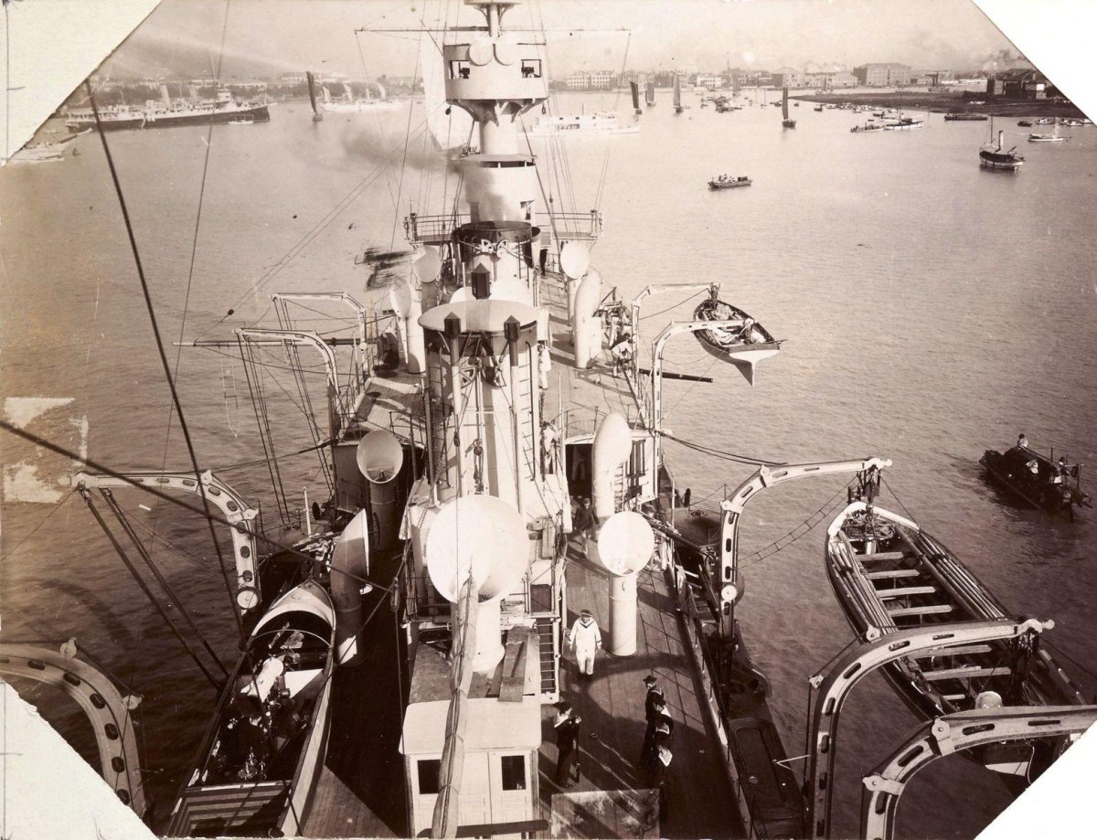 Броненосный крейсер «Варяг»