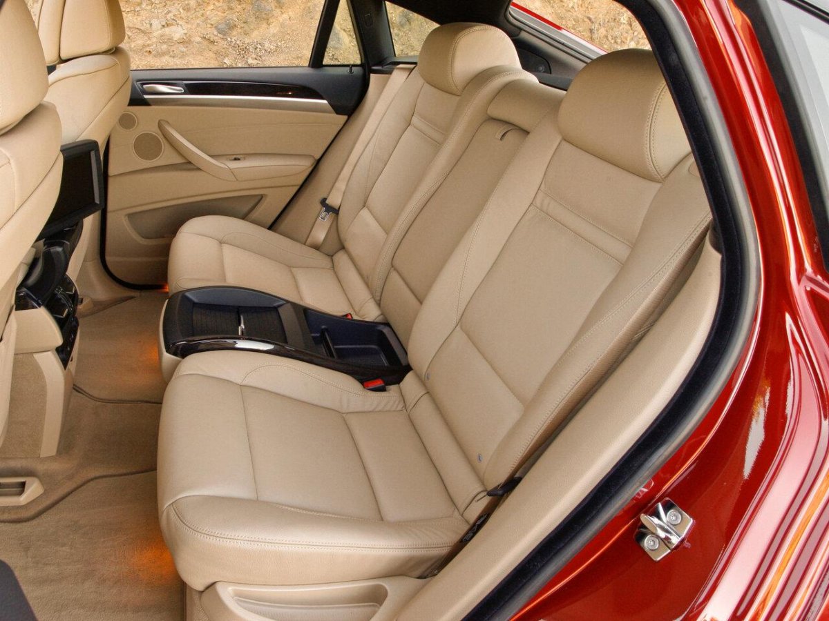 BMW x6 2008 Interior