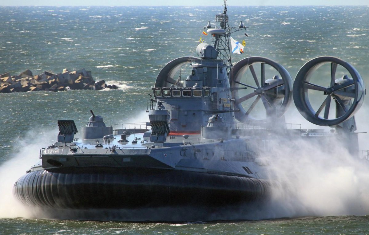 Десантный корабль Евгений Кочешков