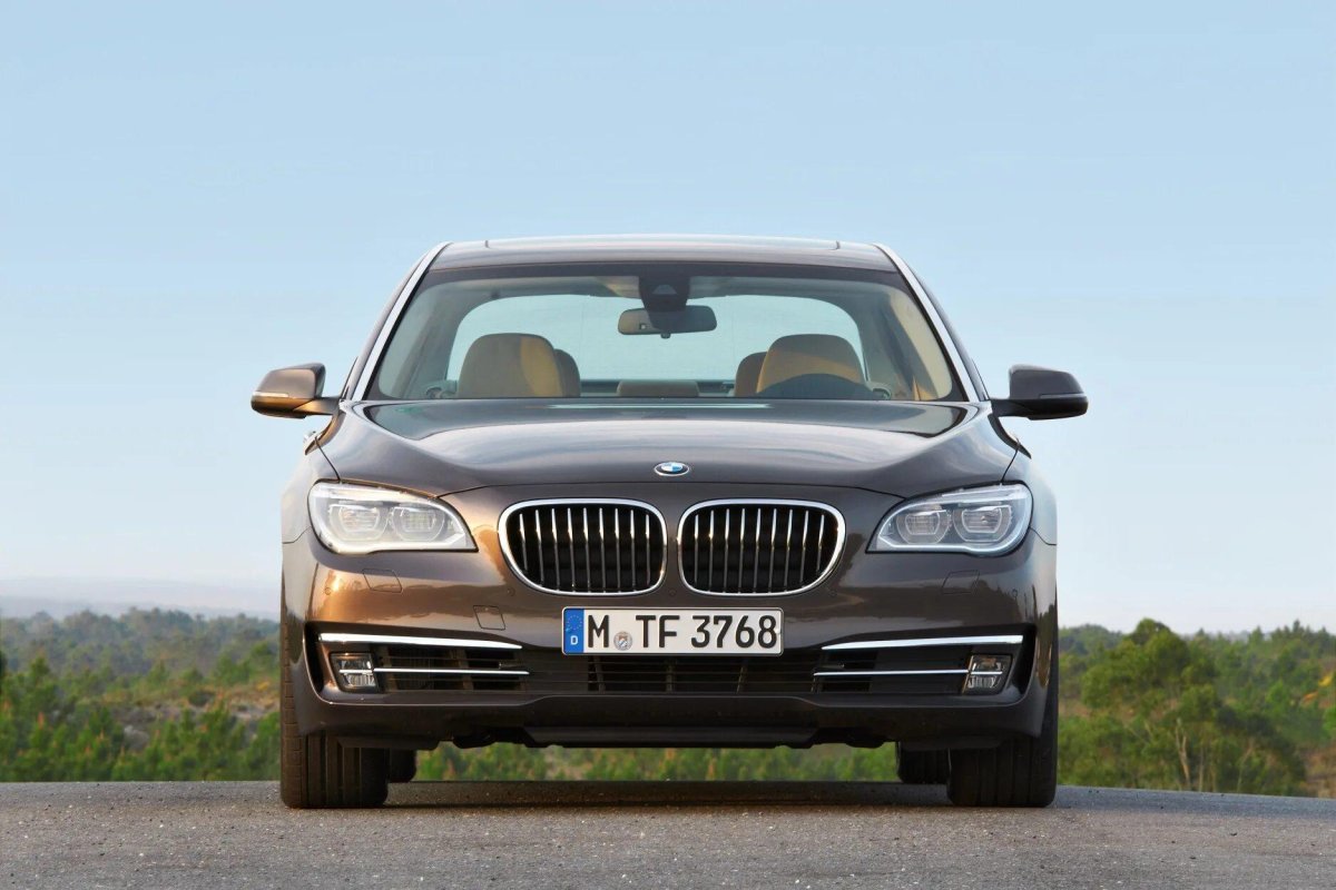 BMW 750d f02