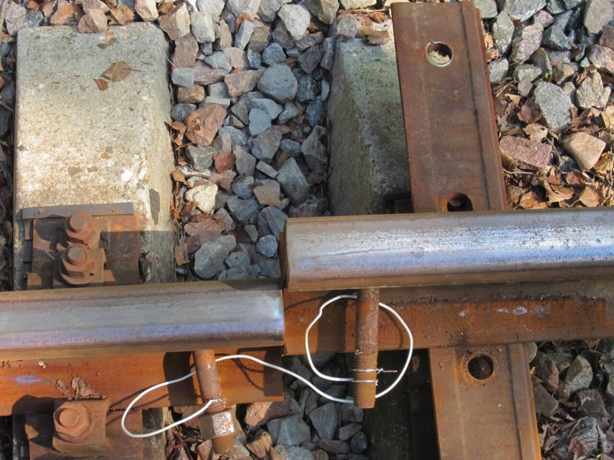 Колесосбрасывающий башмак