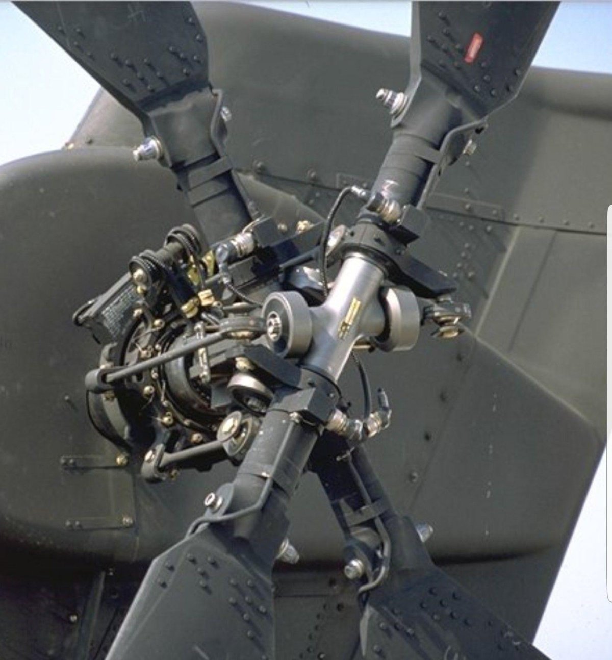 Ah-64 Apache Longbow кабина