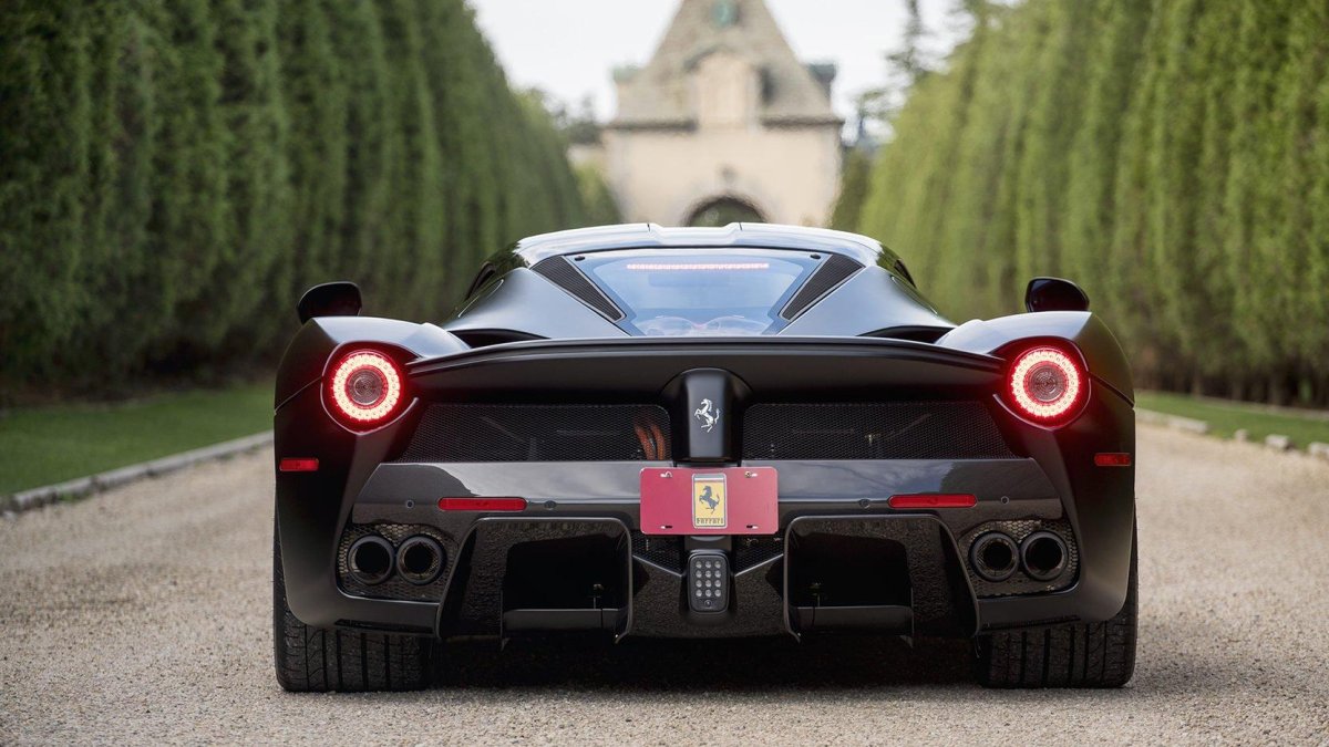 Ferrari LAFERRARI черная