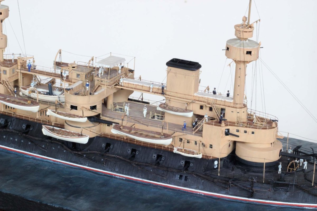 Французский броненосец Ош