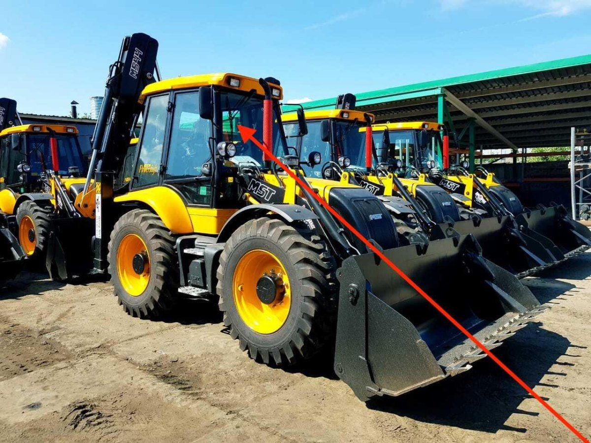 Экскаватор погрузчик МСТ 544