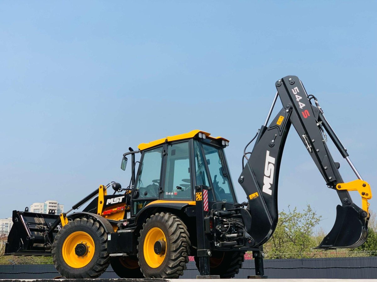 Погрузчик MST m544
