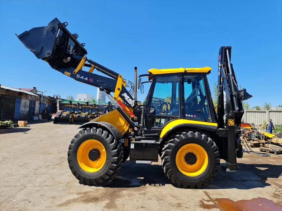 MST m544s экскаватор-погрузчик