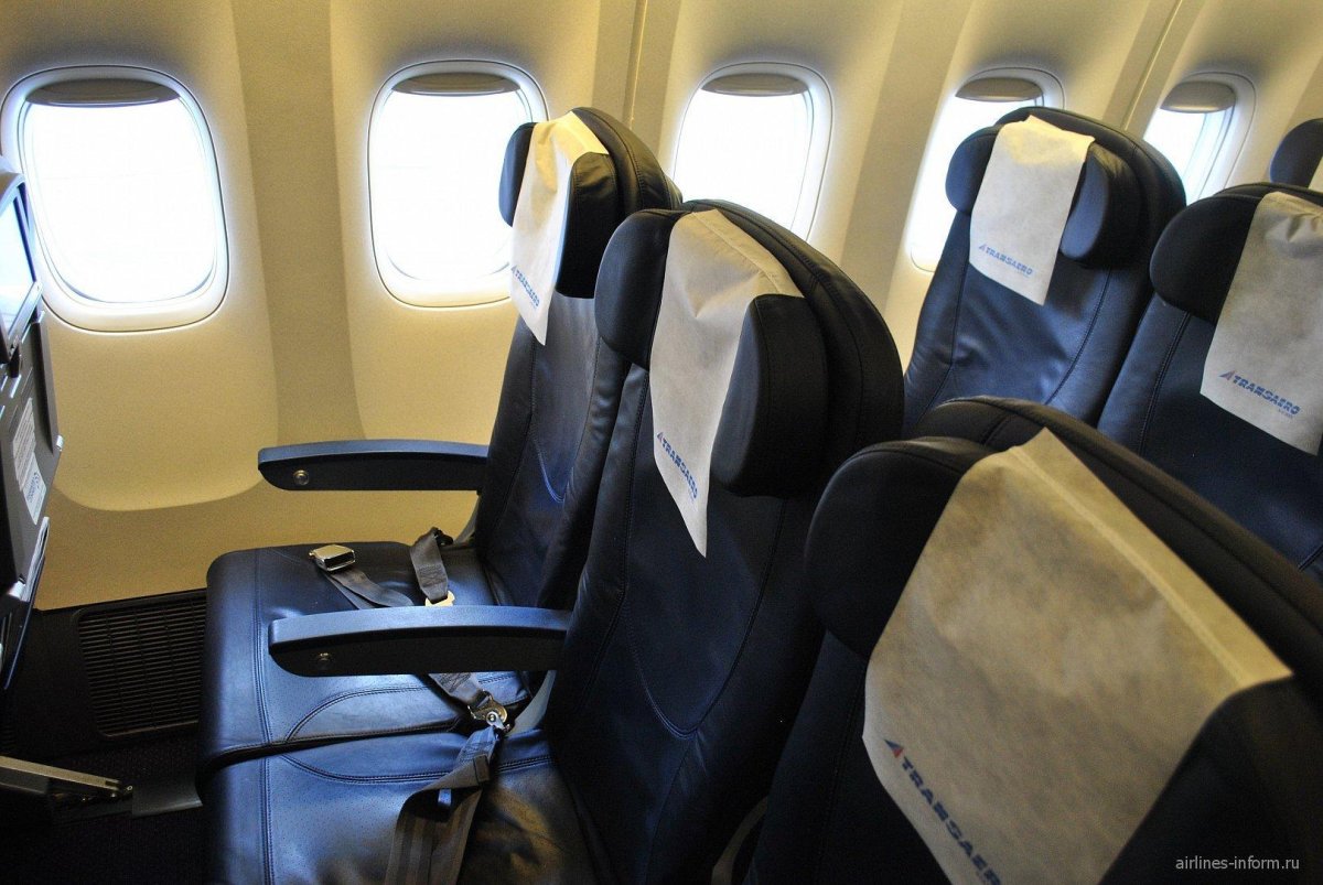 Boeing 737-300 салон