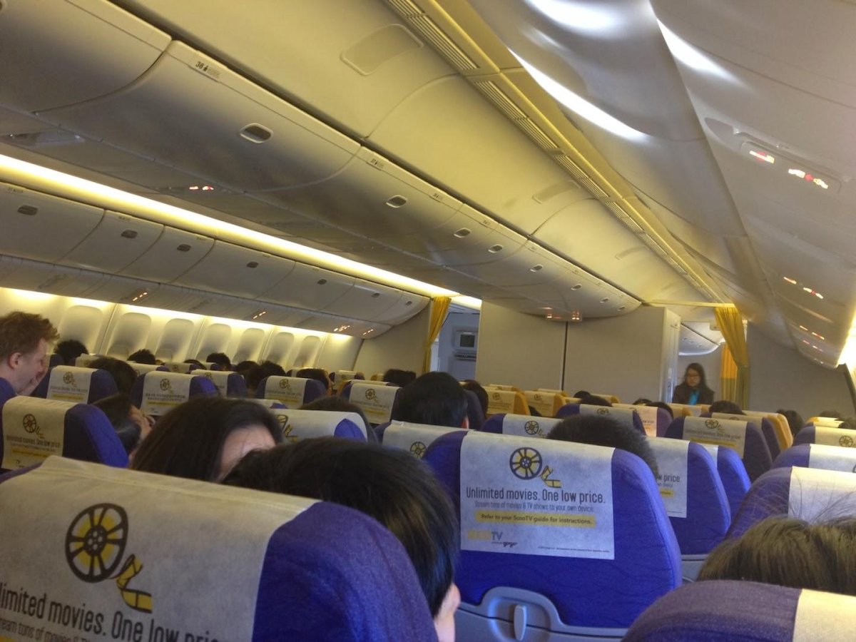 Boeing 737-800 s7 салон