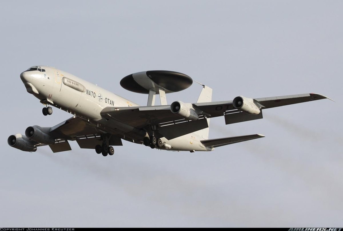 Самолет AWACS E-3a Sentry