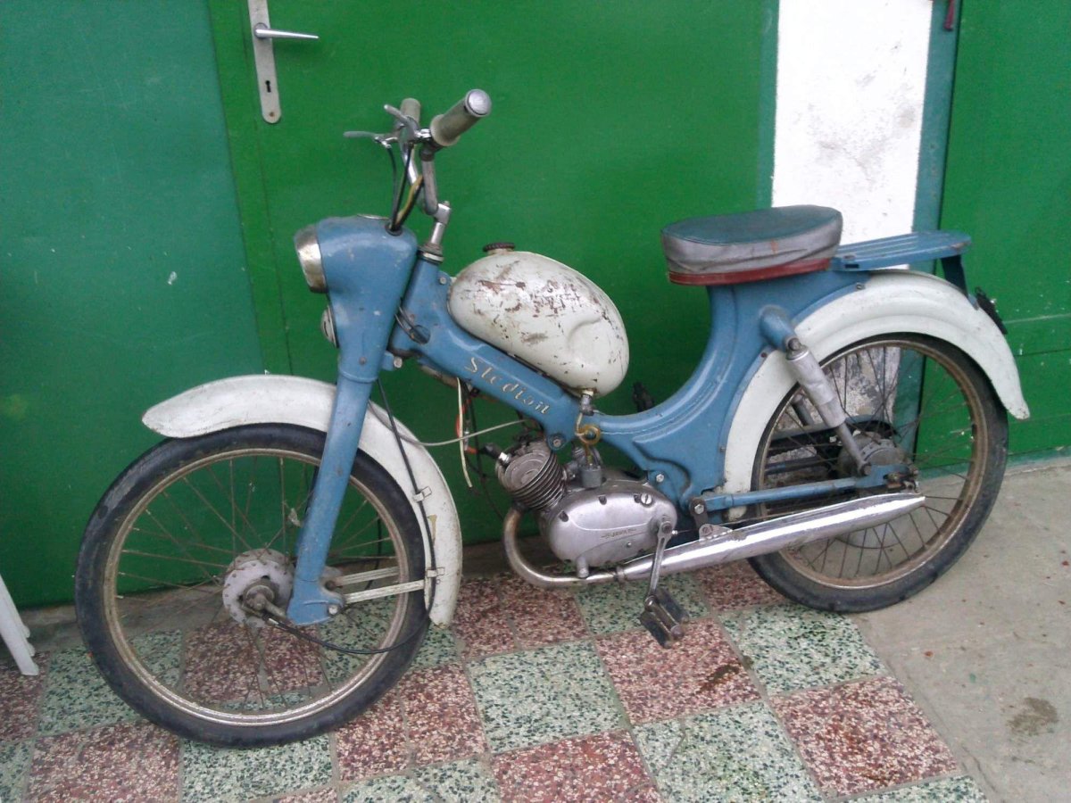 Мопед стадион Чехословакия купить