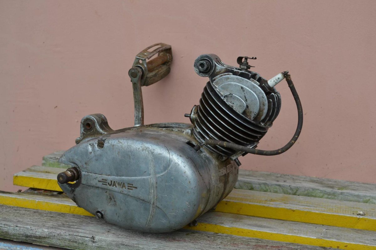 Мотор Ява 551