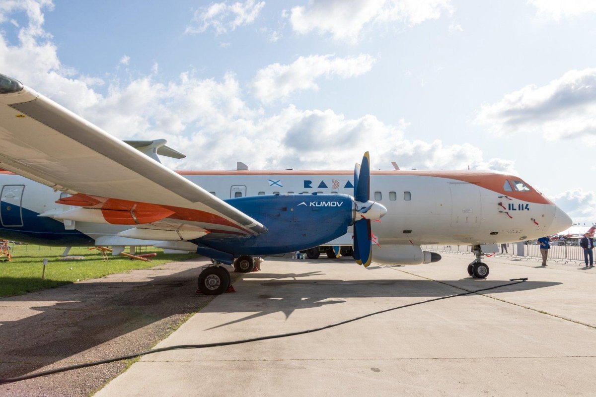 Ил-114
