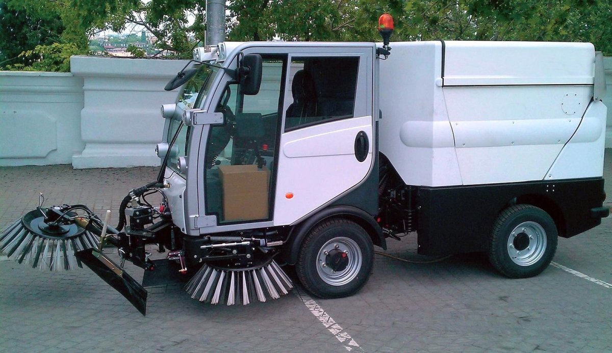 Подметально вакуумная CITYCAT 2020 Bucher