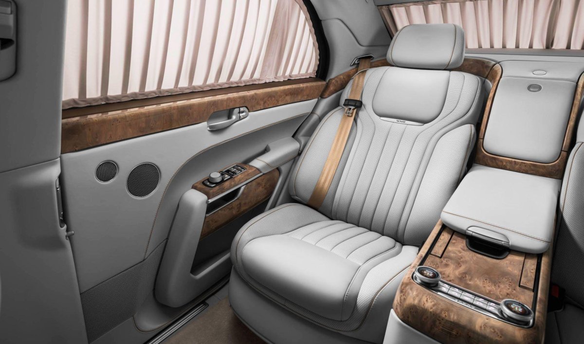 Машина Аурус s600