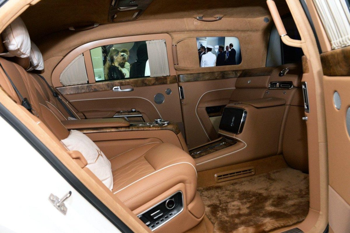 Аурус Арсенал салон