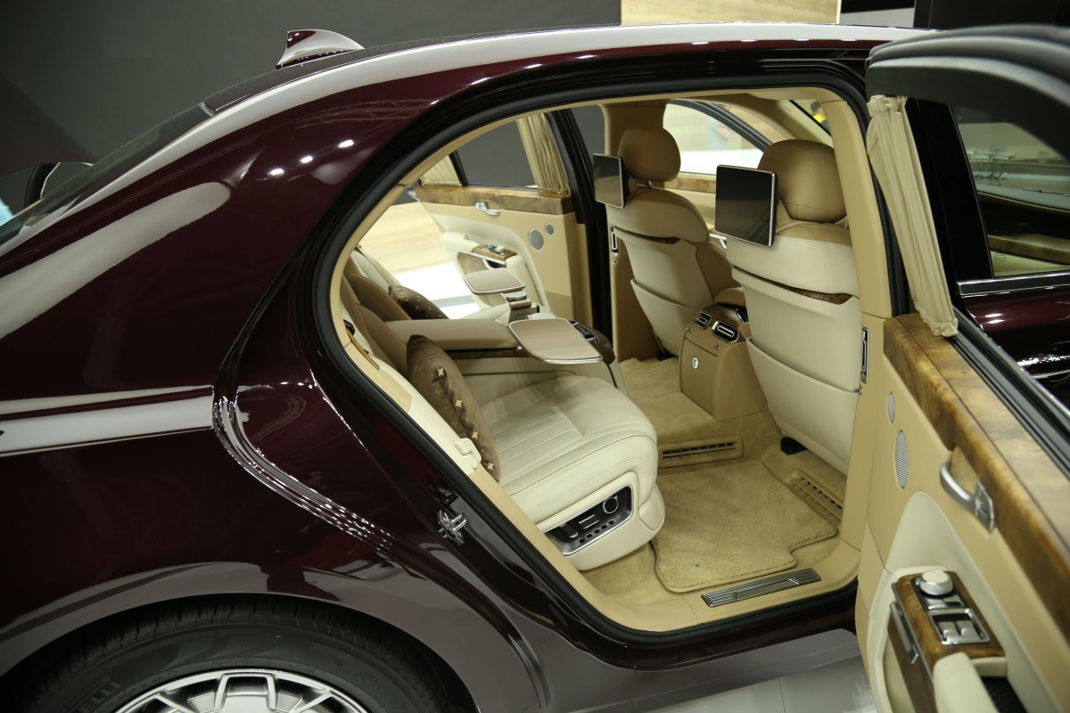 Седан Aurus Senat салон