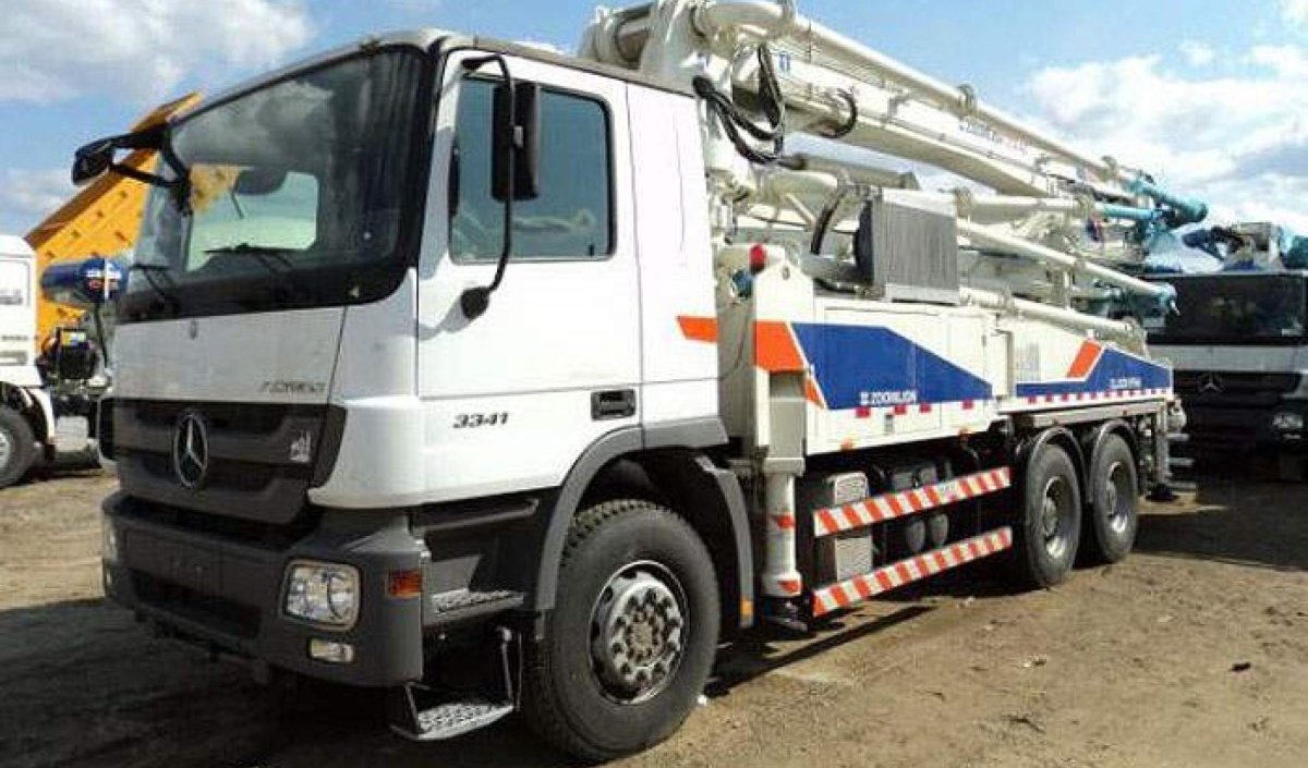 Автобетононасос Zoomlion 43x-5rz