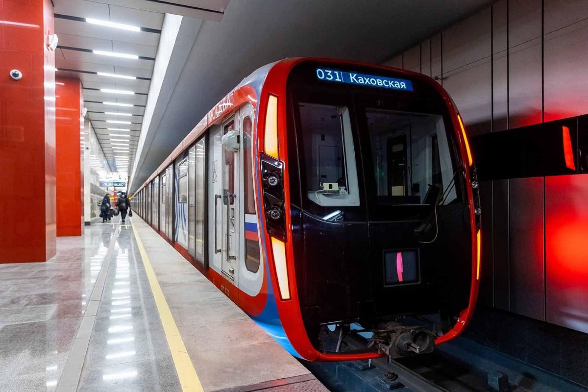 Москва 2020 поезд метро кабина