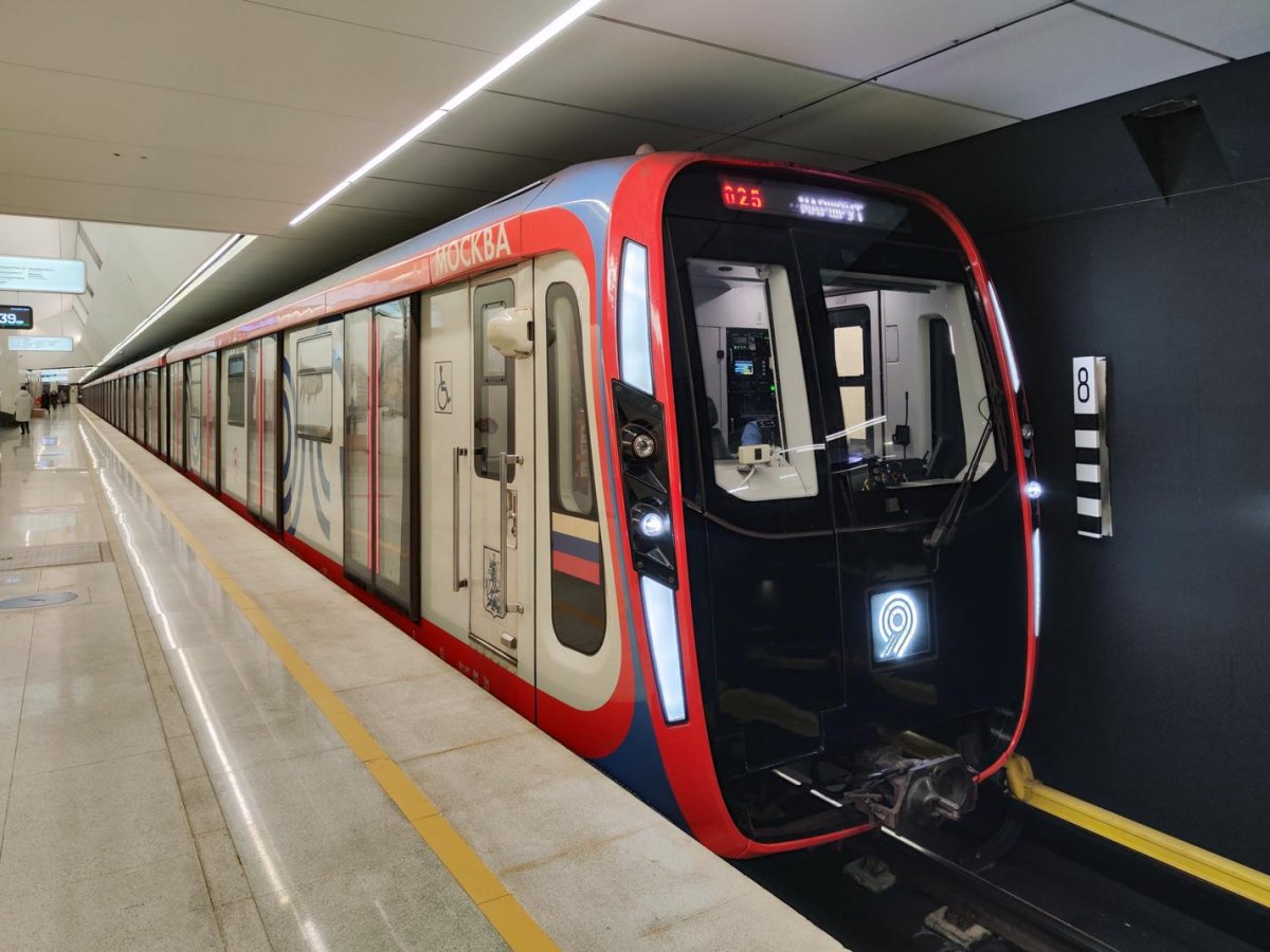 Вагон метро 81-775