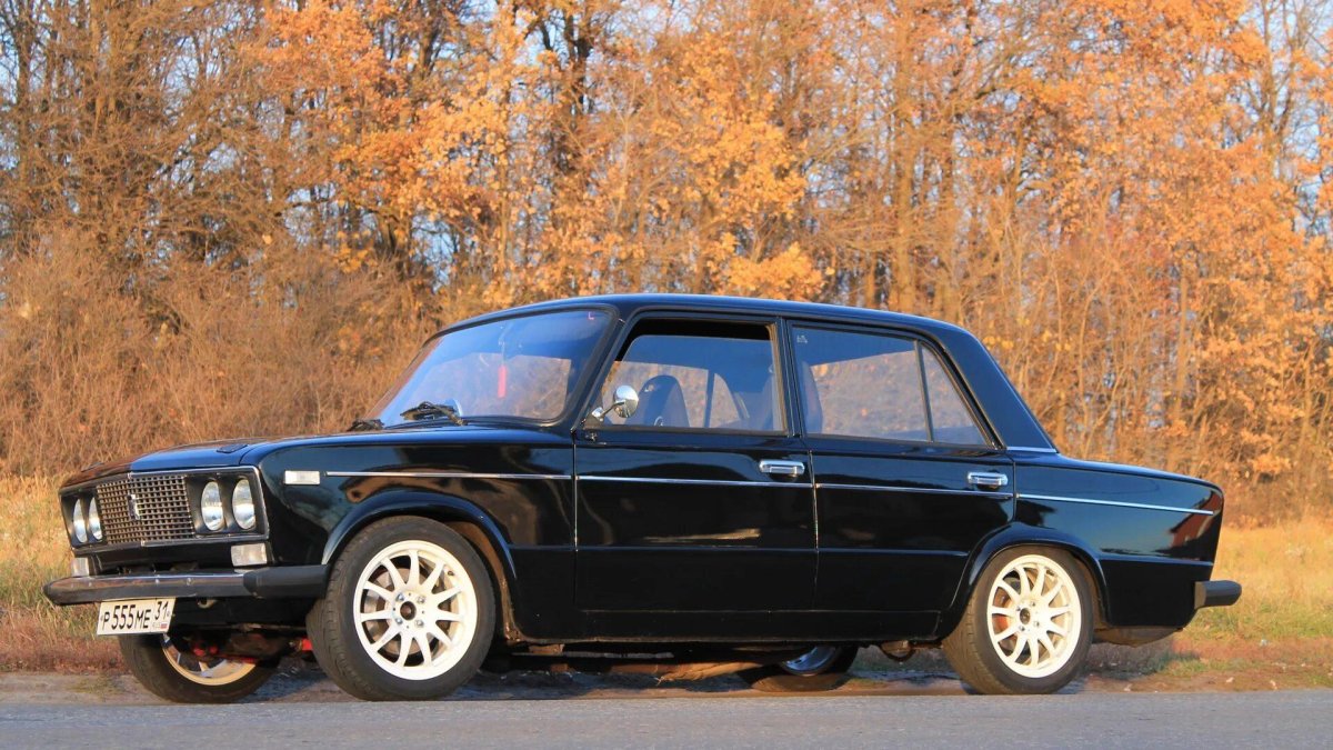 Лада ВАЗ 2106 черная
