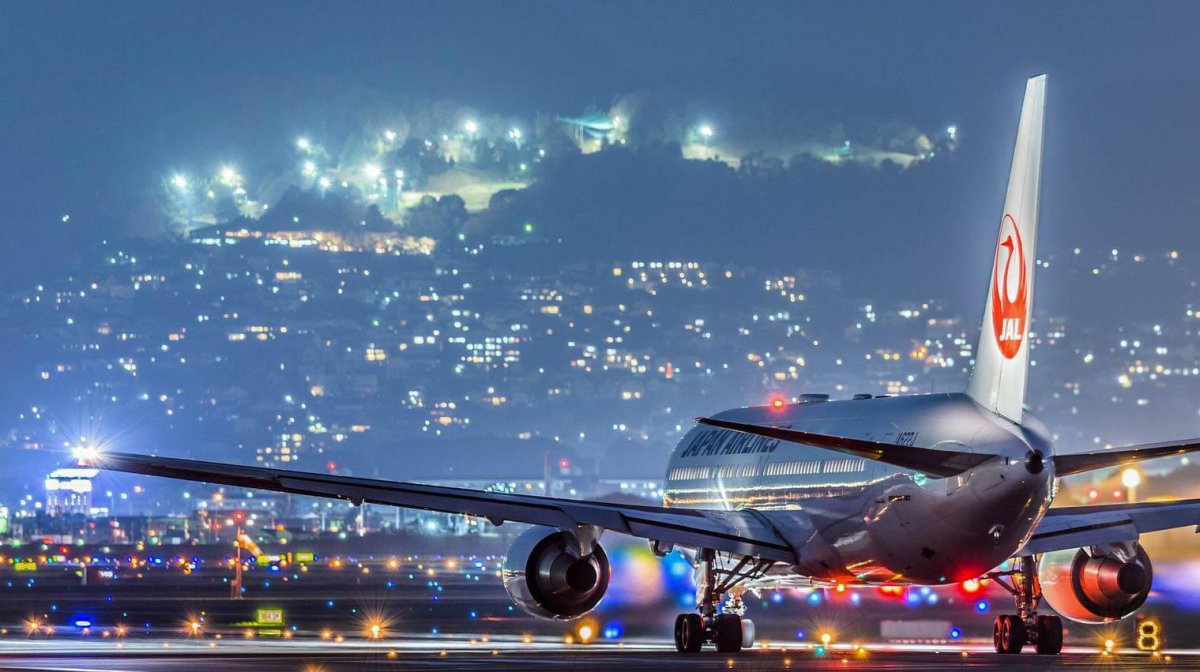 Самолет аэропорт Осака