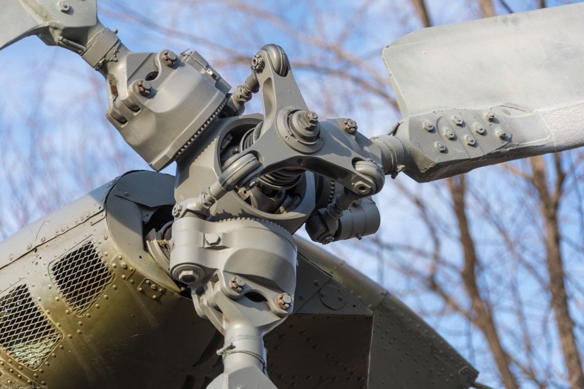 Шасси вертолета ми-8