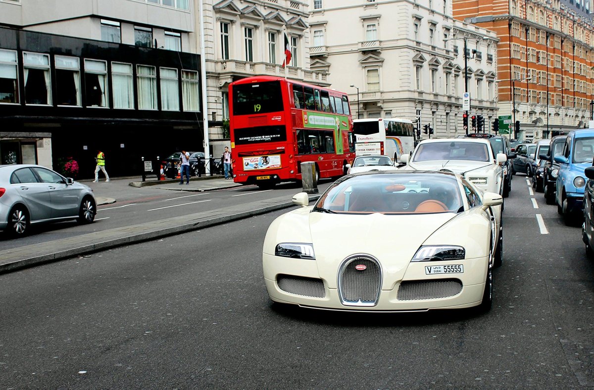 Бугатти в Лондоне