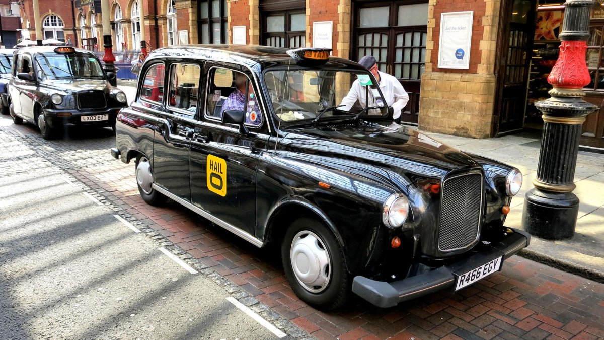 Блэк КЭБ такси