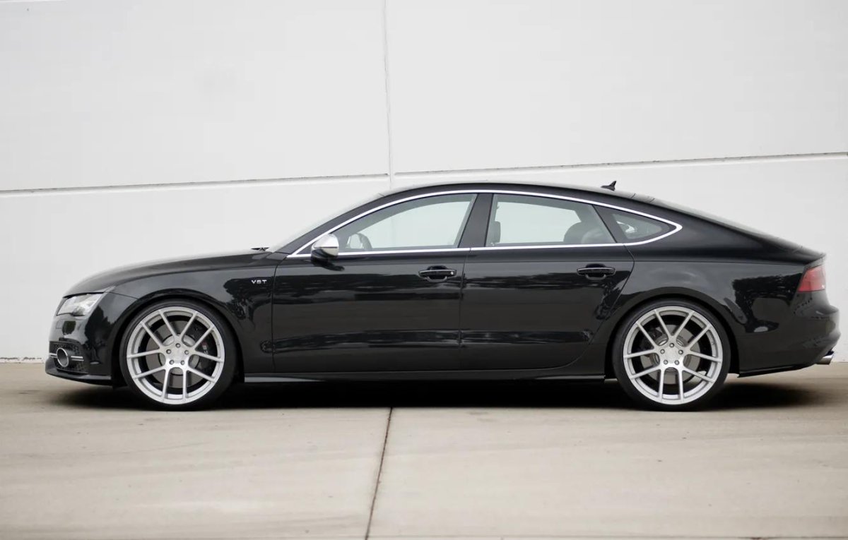 Ауди s7 черная