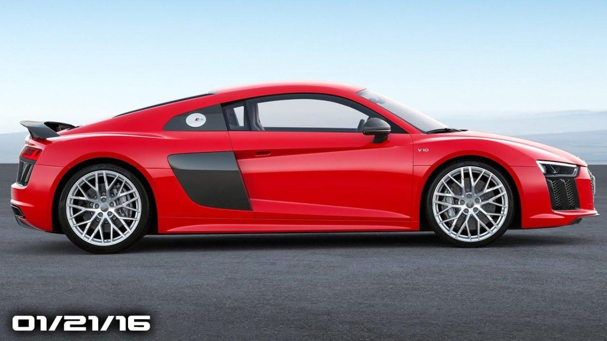 Ауди р8 сбоку