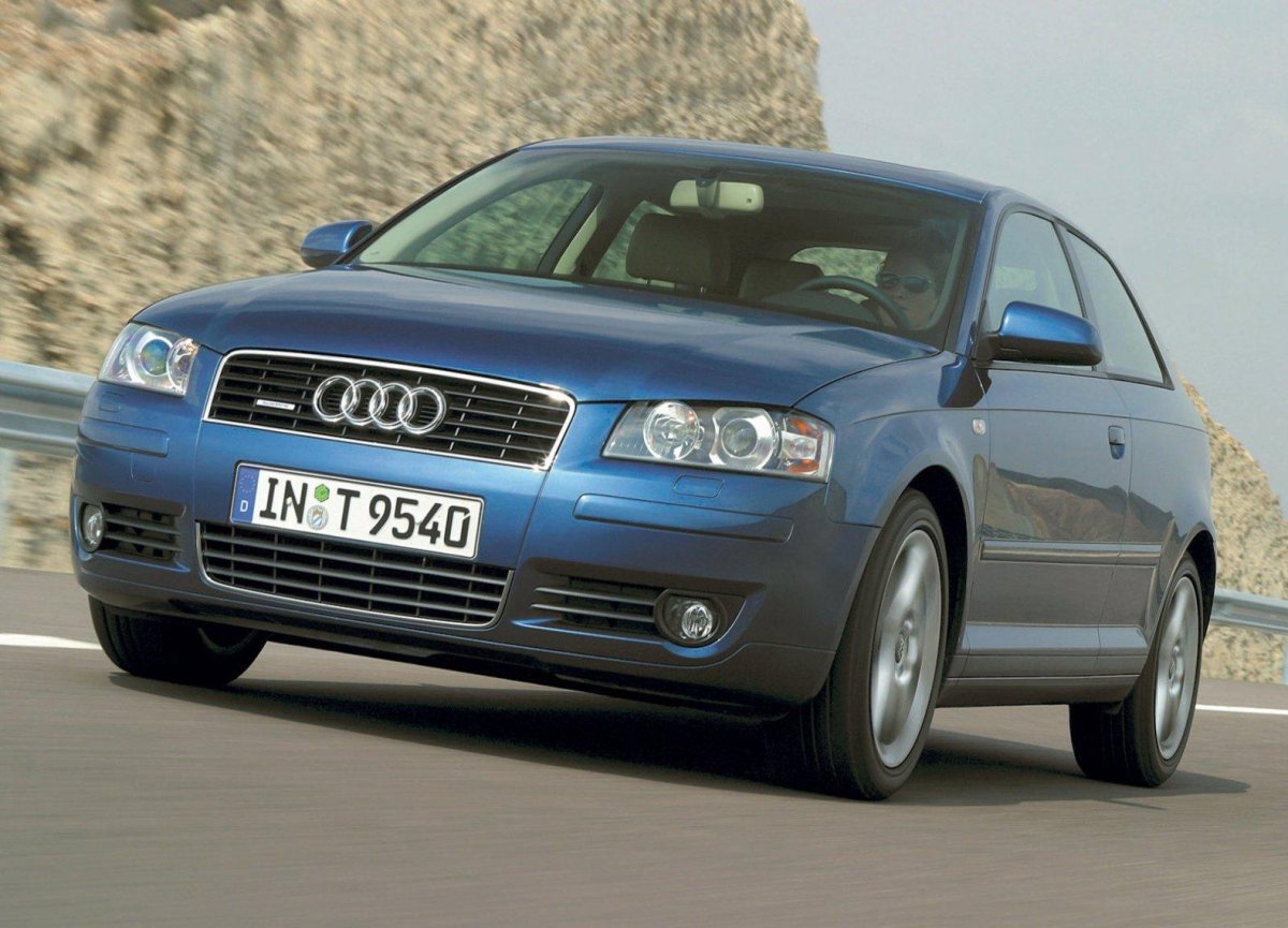 Audi a 3 3 2 v 6 quattro