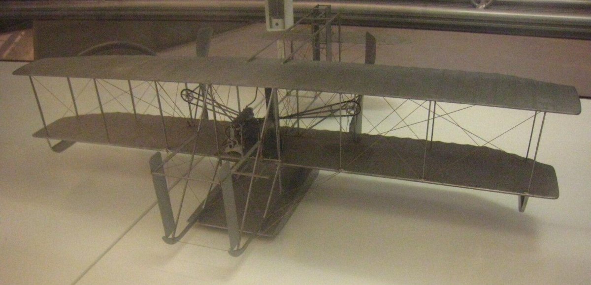 Самолет Райт модель в