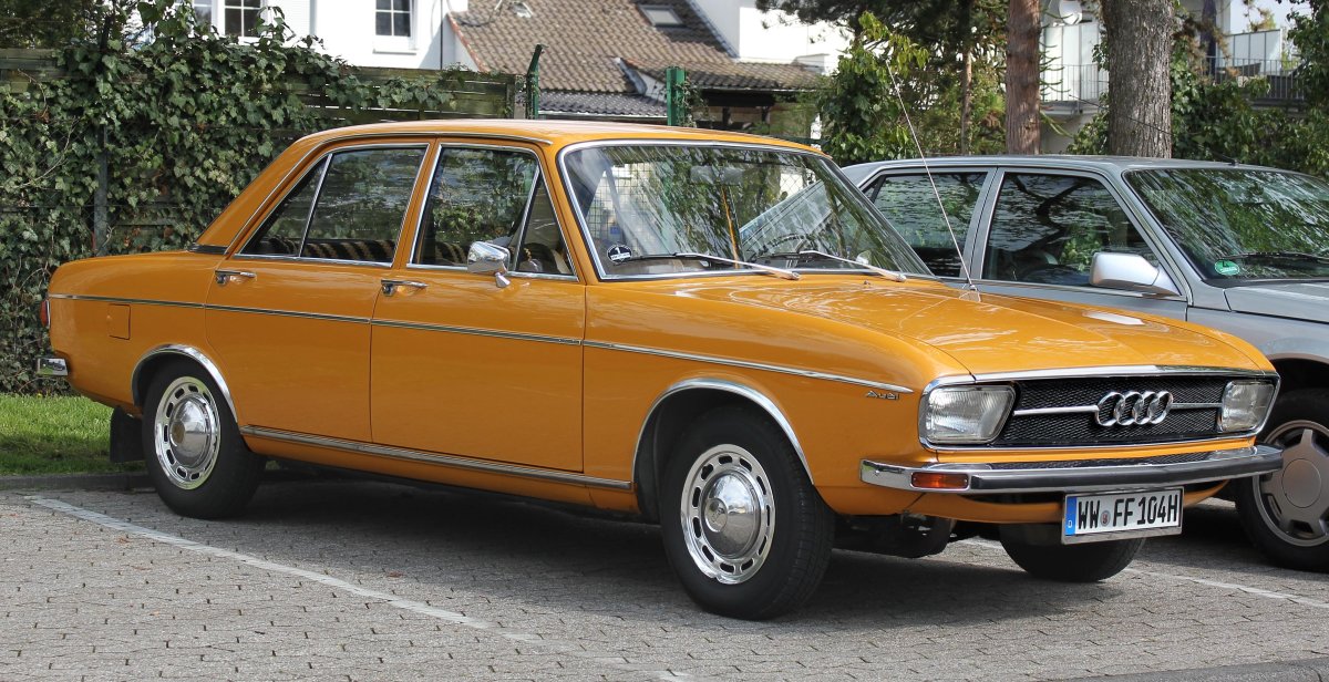 Audi 100 c1