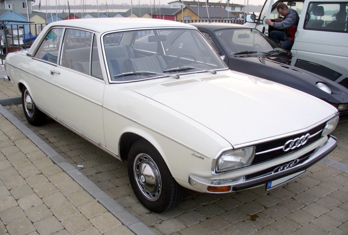 Audi 100 1976