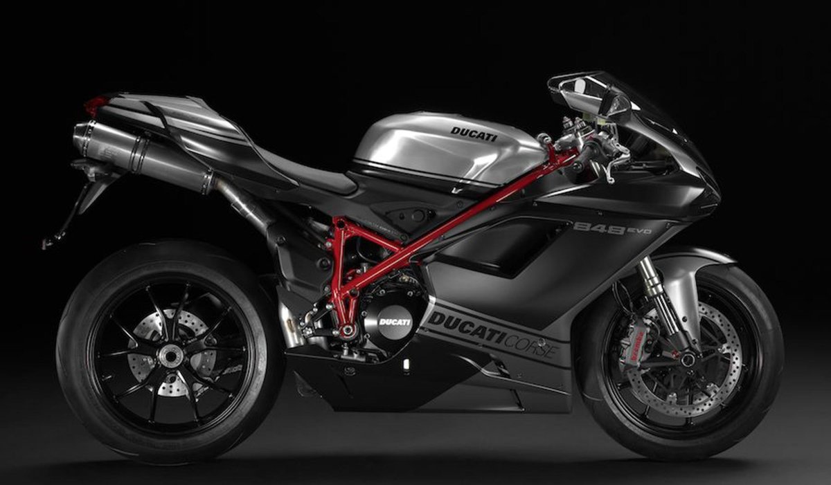 Мотоцикл Дукати 848