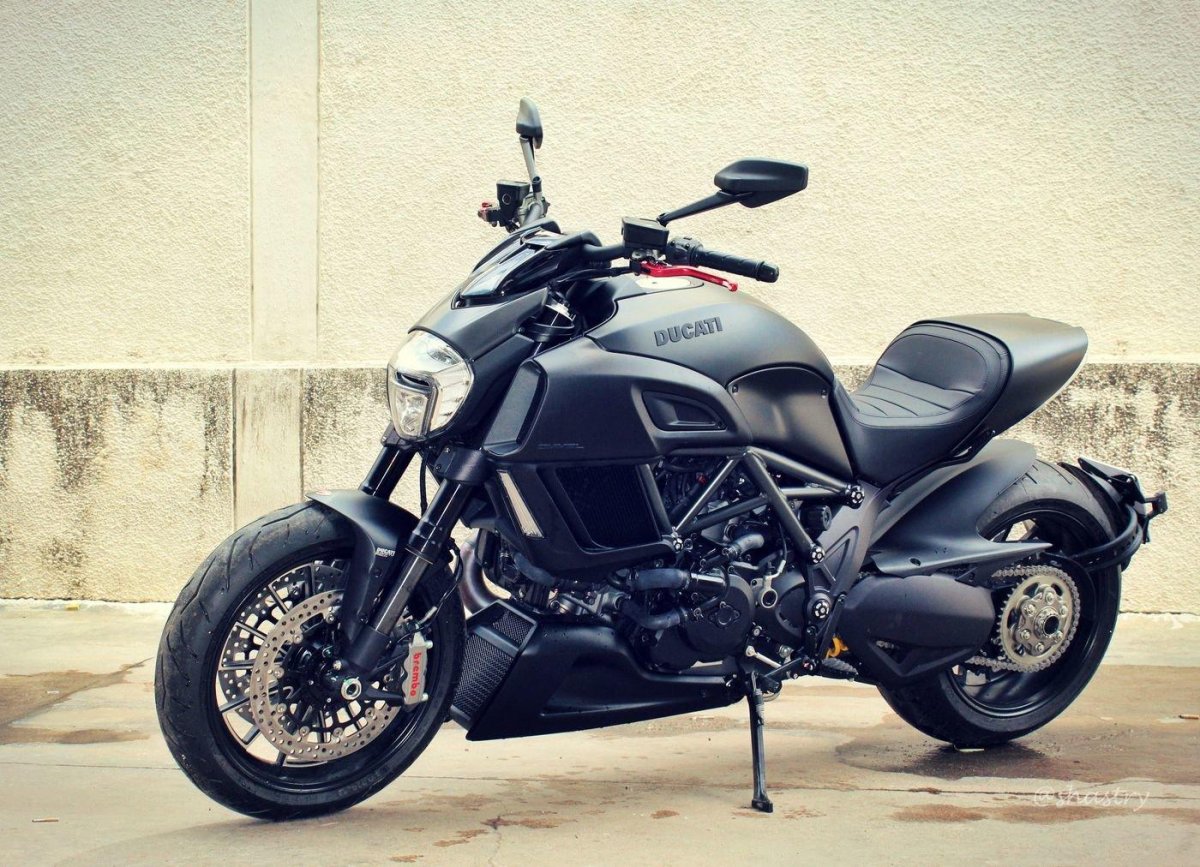 Ducati Diavel 1260 Black