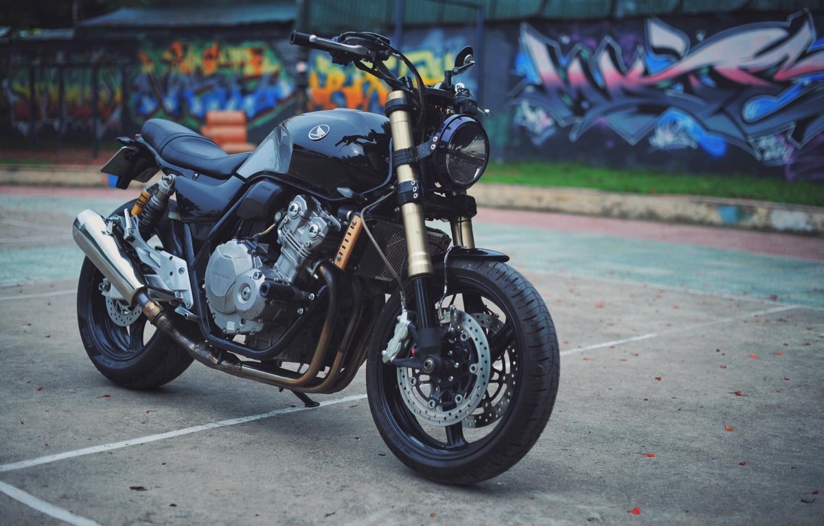 Honda CB 400 super four Version r