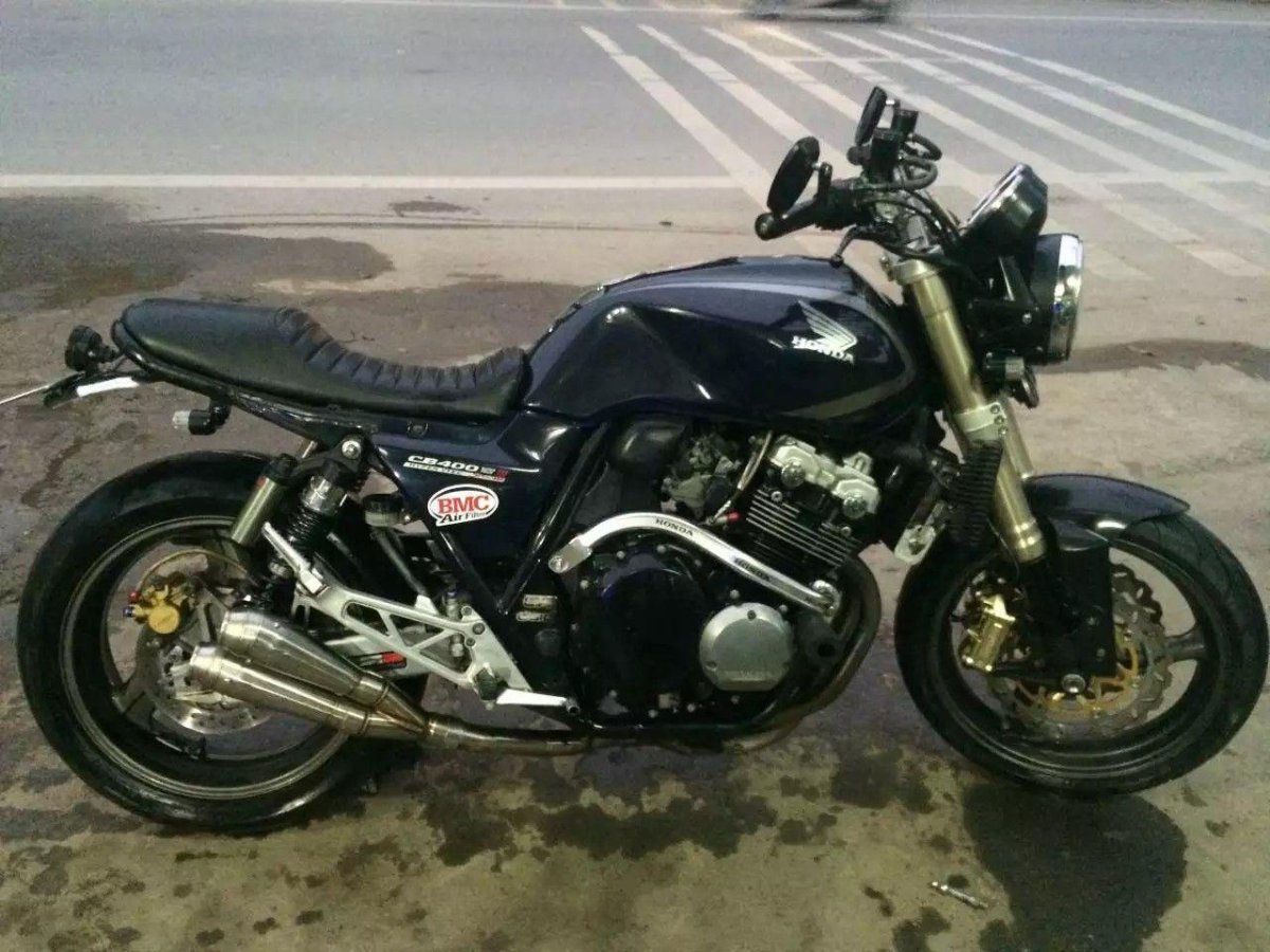 Хонда cb400sf