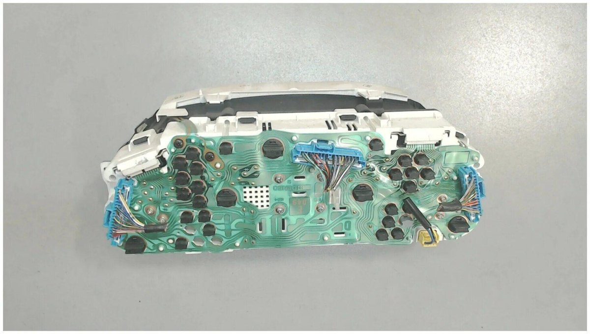 Honda Shuttle приборная панель