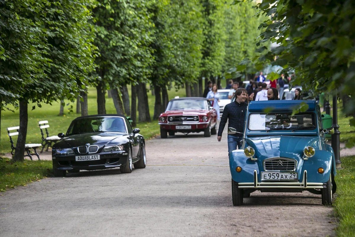Усадьба Архангельское выставка автомобилей