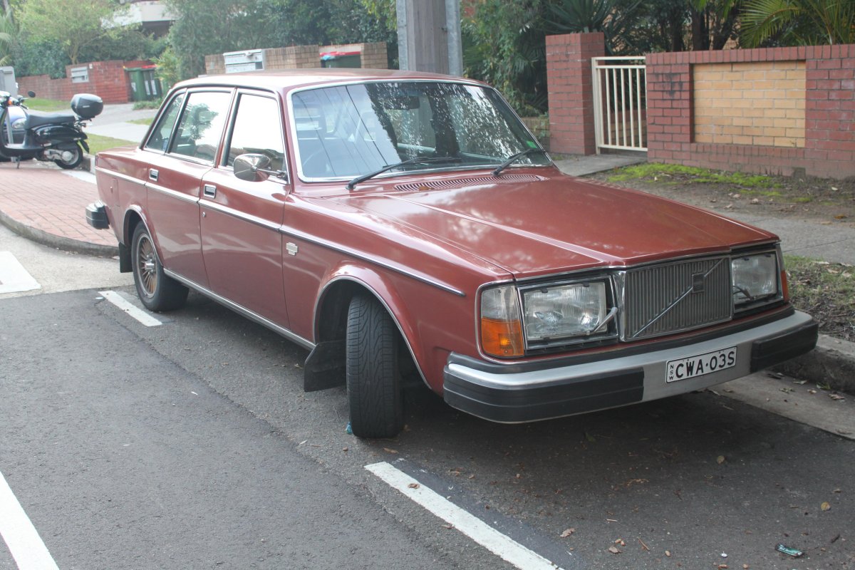 Volvo 264