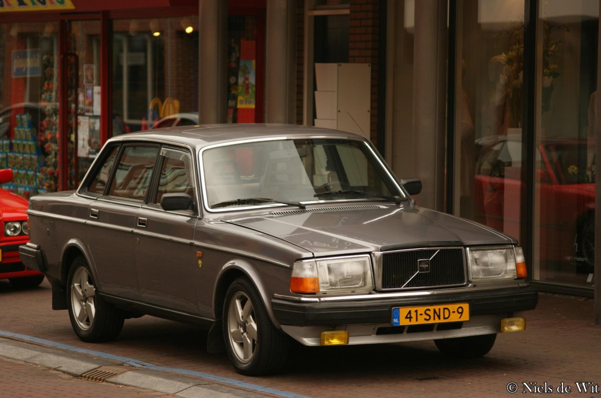 Volvo 240 1983