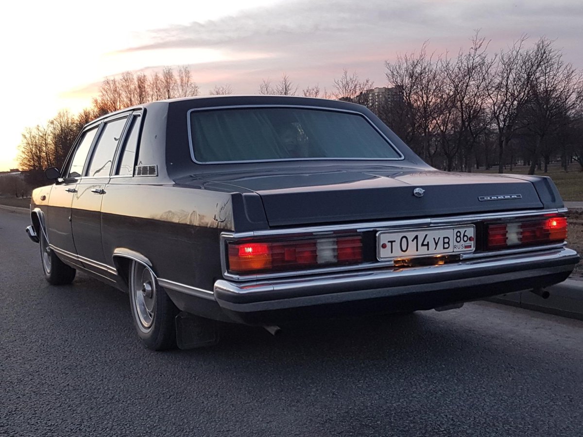 ГАЗ 14 Чайка сзади