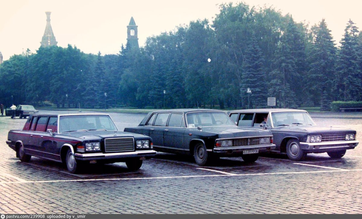 Чайка ЗИЛ 114