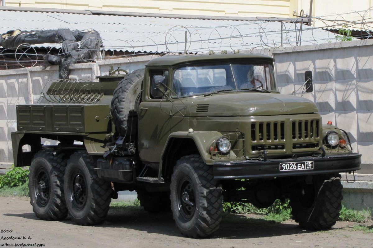 ЗИЛ 131 военный