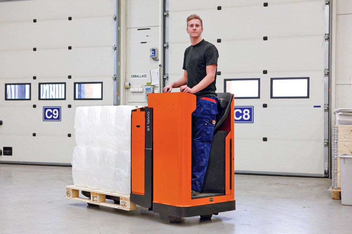 Электрическая тележка BT LSE 200