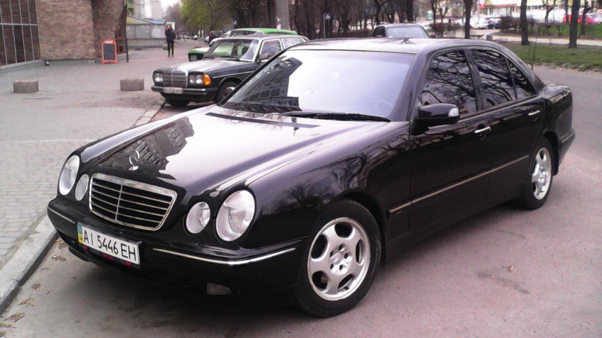 Мерседес s600 с круглыми фарами