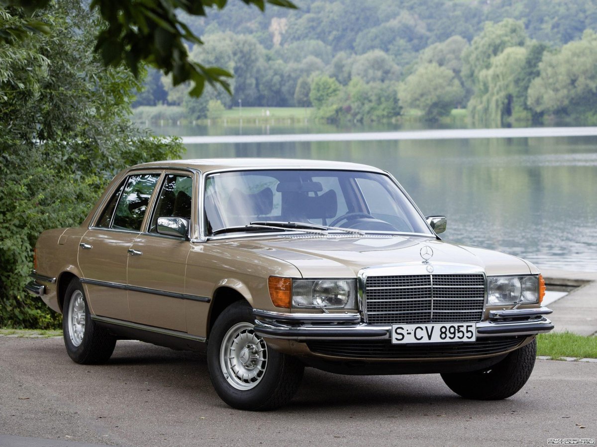 Mercedes-Benz w116