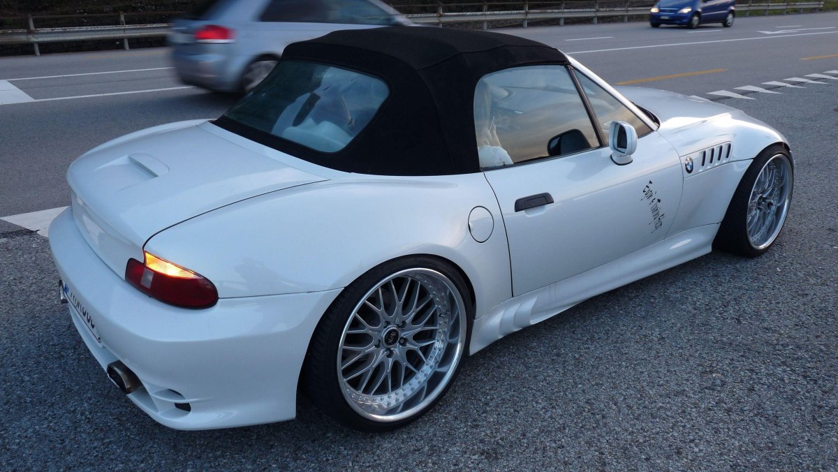 БМВ z3 белая